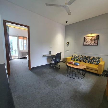 Mallenzo Suites Dlf Phase 1 Gurgaon Luaran gambar