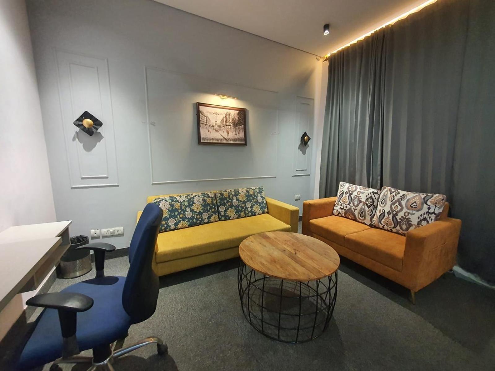 Mallenzo Suites Dlf Phase 1 Gurgaon Luaran gambar