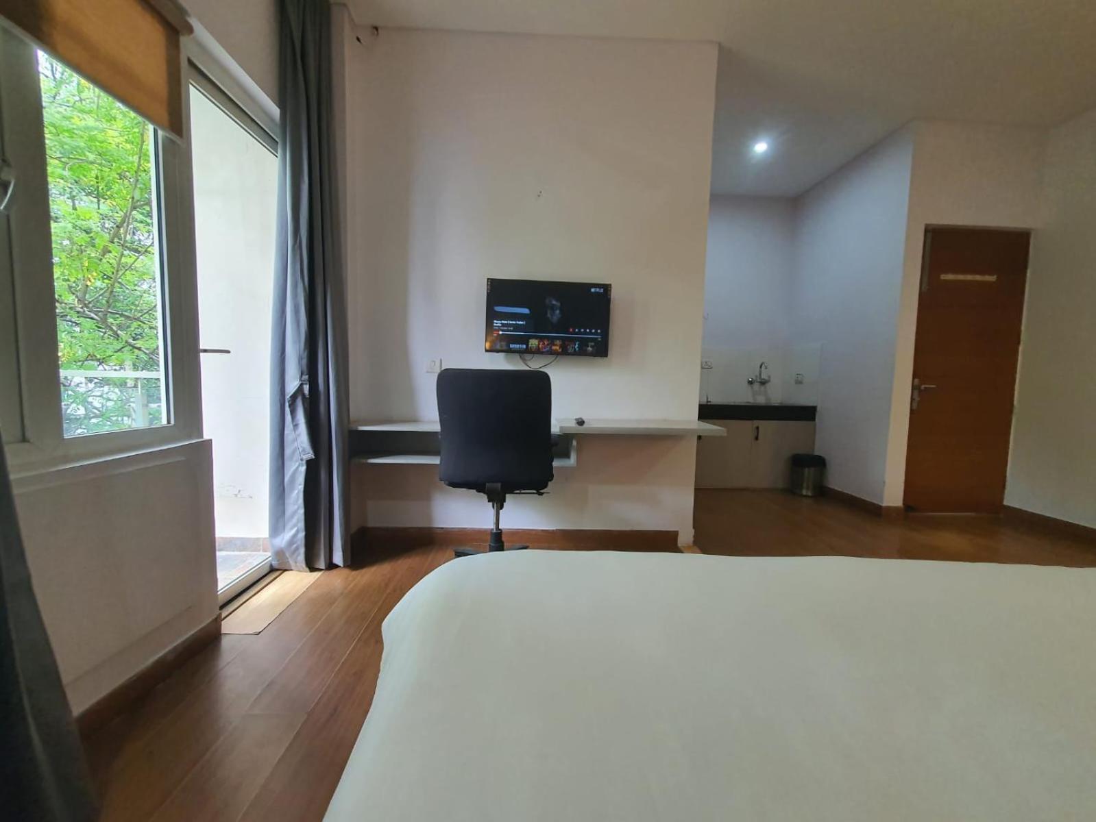 Mallenzo Suites Dlf Phase 1 Gurgaon Luaran gambar