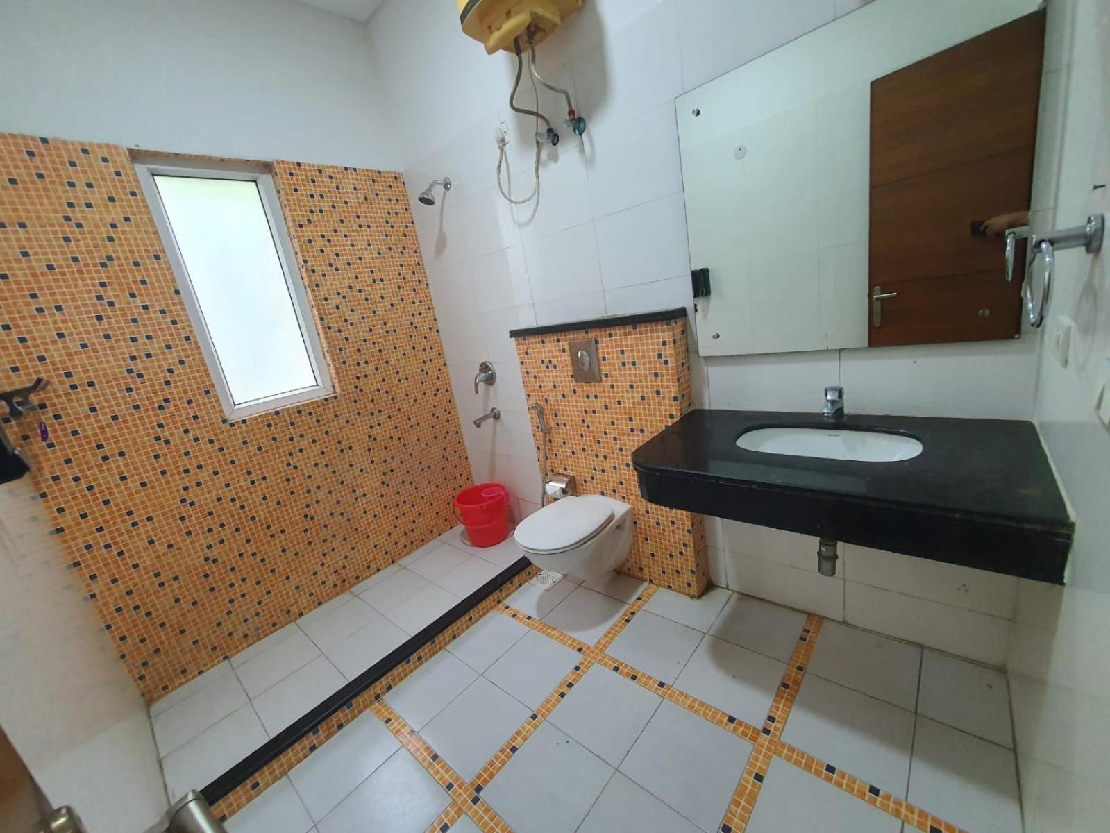 Mallenzo Suites Dlf Phase 1 Gurgaon Luaran gambar